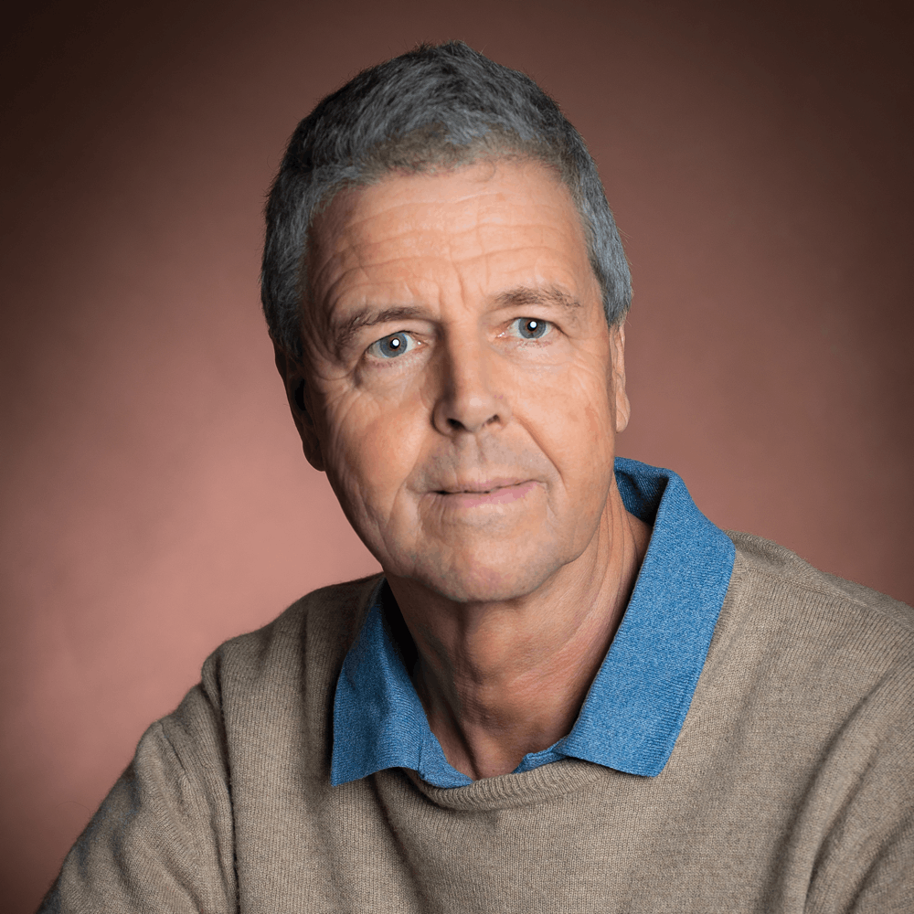 Michael E Harrer